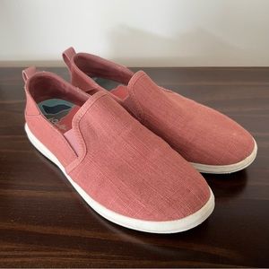 OkuKai slip on shoes
